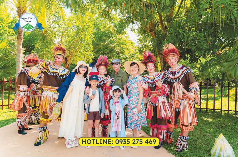 Tour VinWonders Nam Hội An 1 ngày từ Đà Nẵng – Trải nghiệm công viên giải trí, Safari và không gian văn hóa Việt